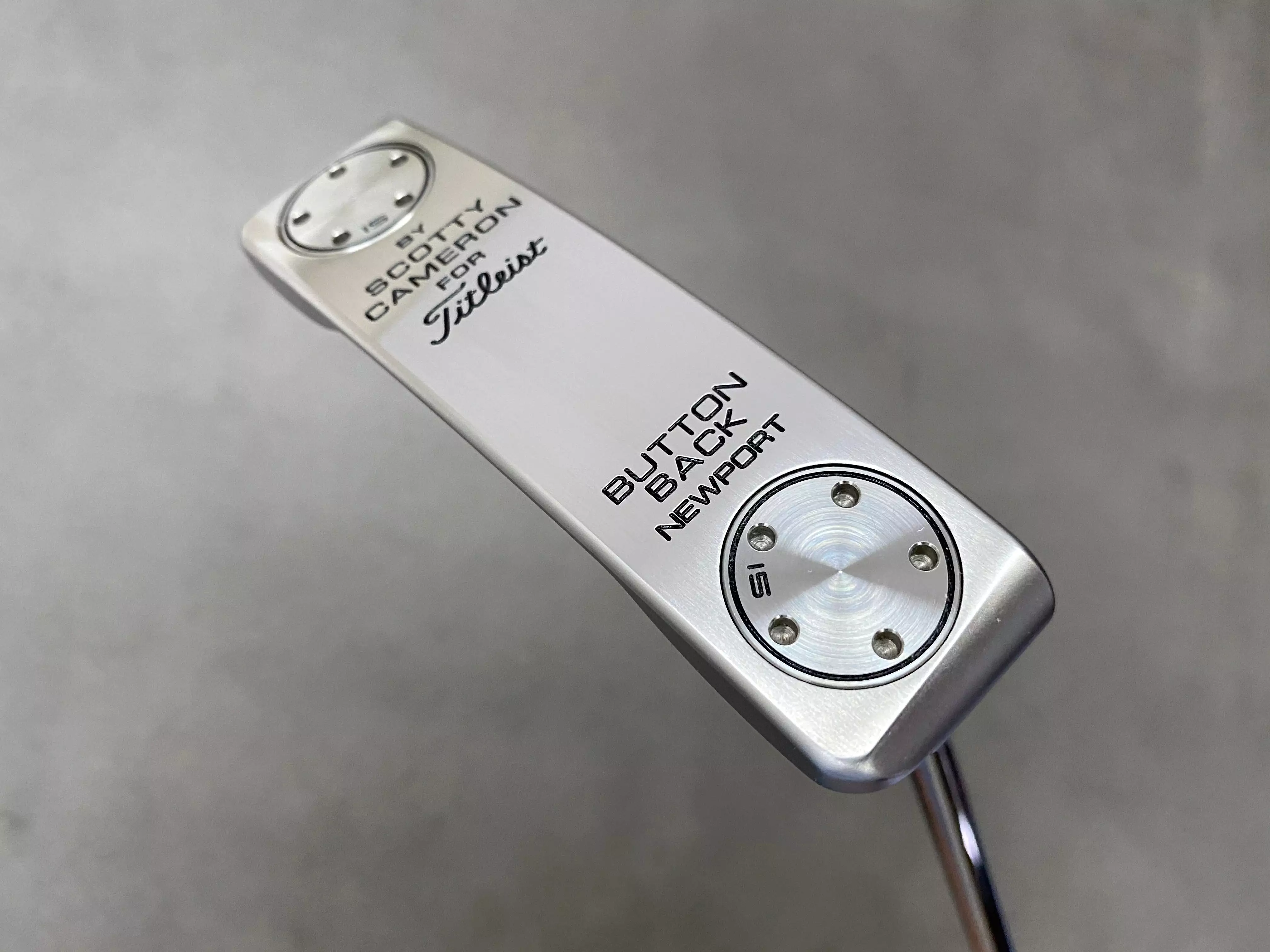 Scotty Cameron Putters Button Back Newport 34”